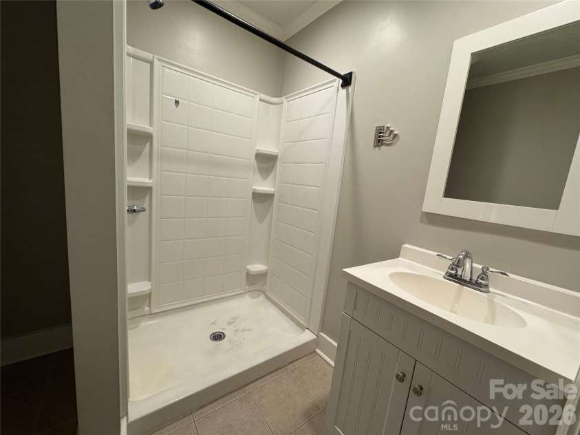 4926 Ardenwoods Drive, Charlotte, NC 28215.  MLS# CAR4345410, YatesRealty ID 20837. 
