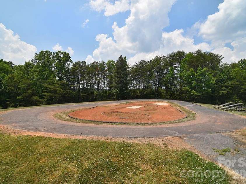 132 Blue Bird Drive, New London, NC 28127.  MLS# CAR4379878, YatesRealty ID 20839. 