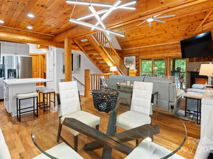 205 Chestnut Village, Mars Hill, NC 28754.  MLS# CAR4273023, YatesRealty ID 20839. 