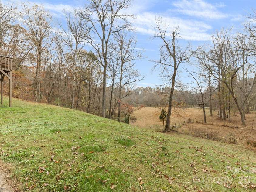 143 Ponokah Lane, Statesville, NC 28677.  MLS# CAR4201179, YatesRealty ID 2084. 