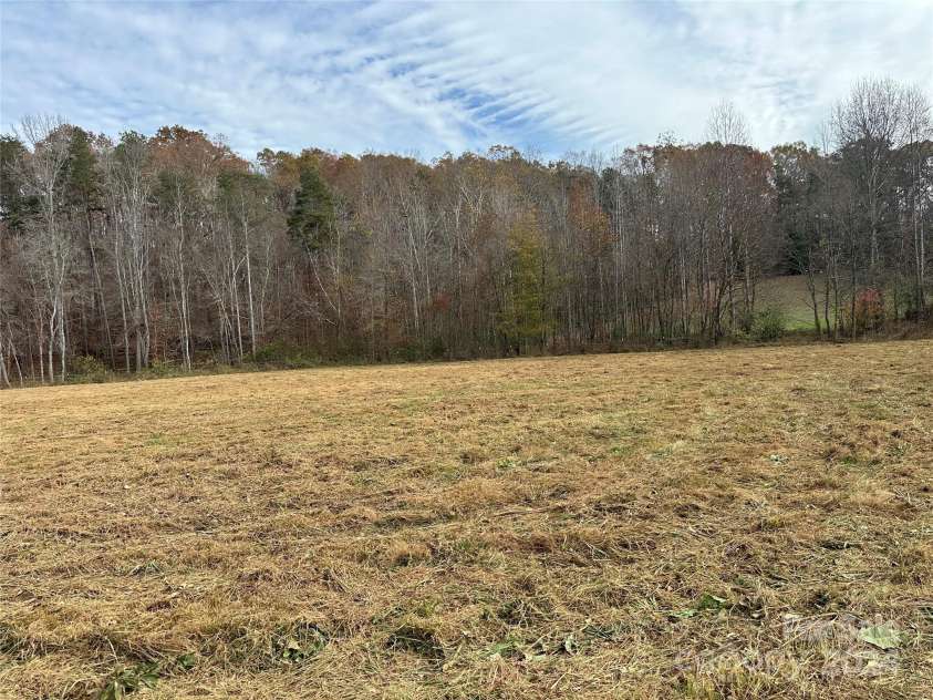 143 Ponokah Lane, Statesville, NC 28677.  MLS# CAR4201179, YatesRealty ID 2084. 