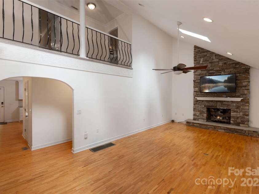 187 Pine Village Lane, Blowing Rock, NC 28605.  MLS# CAR4273223, YatesRealty ID 20840. 