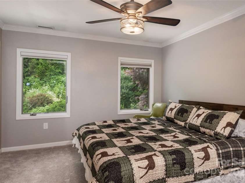 187 Pine Village Lane, Blowing Rock, NC 28605.  MLS# CAR4273223, YatesRealty ID 20840. 