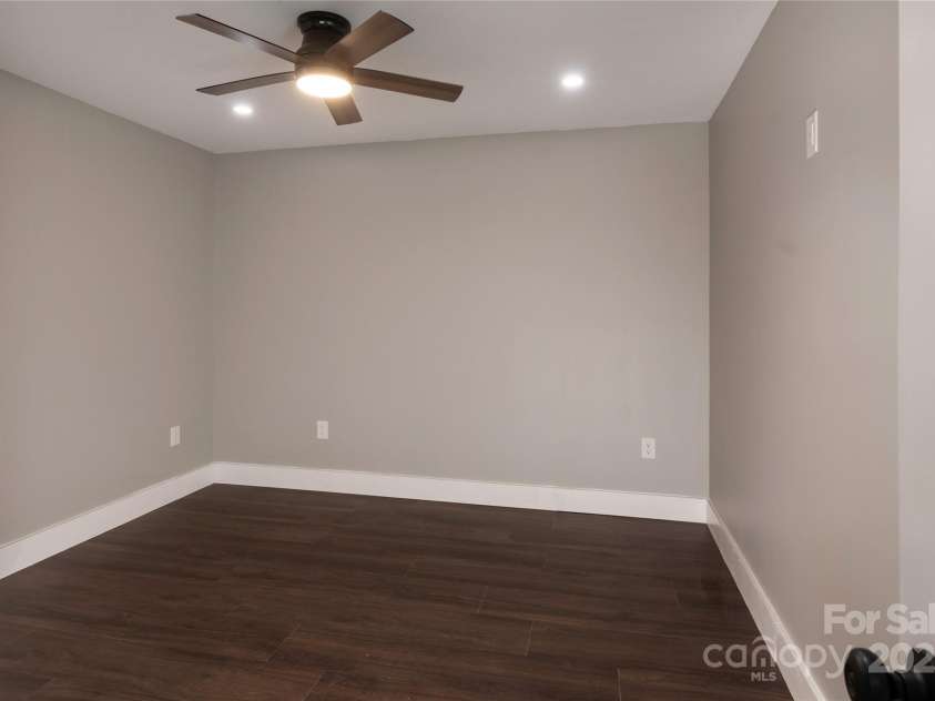 187 Pine Village Lane, Blowing Rock, NC 28605.  MLS# CAR4273223, YatesRealty ID 20840. 