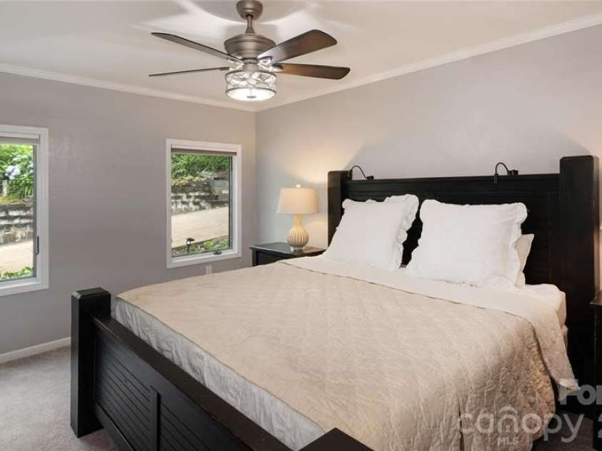 187 Pine Village Lane, Blowing Rock, NC 28605.  MLS# CAR4335437, YatesRealty ID 20840. 