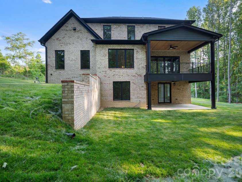 3204 Chancellor Lane, Monroe, NC 28110.  MLS# CAR4376911, YatesRealty ID 20840. 