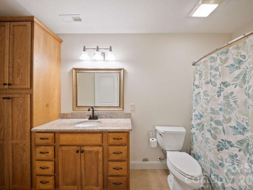 21 Hope Road, Weaverville, NC 28787.  MLS# CAR4349184, YatesRealty ID 20842. 