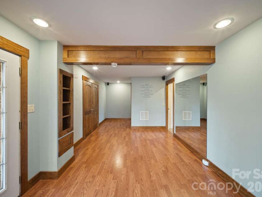 21 Hope Road, Weaverville, NC 28787.  MLS# CAR4349184, YatesRealty ID 20842. 
