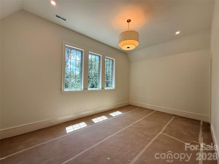 110 Hunter Lane, Charlotte, NC 28211.  MLS# CAR4306082, YatesRealty ID 20843. Upper Bedroom  8-7-26
