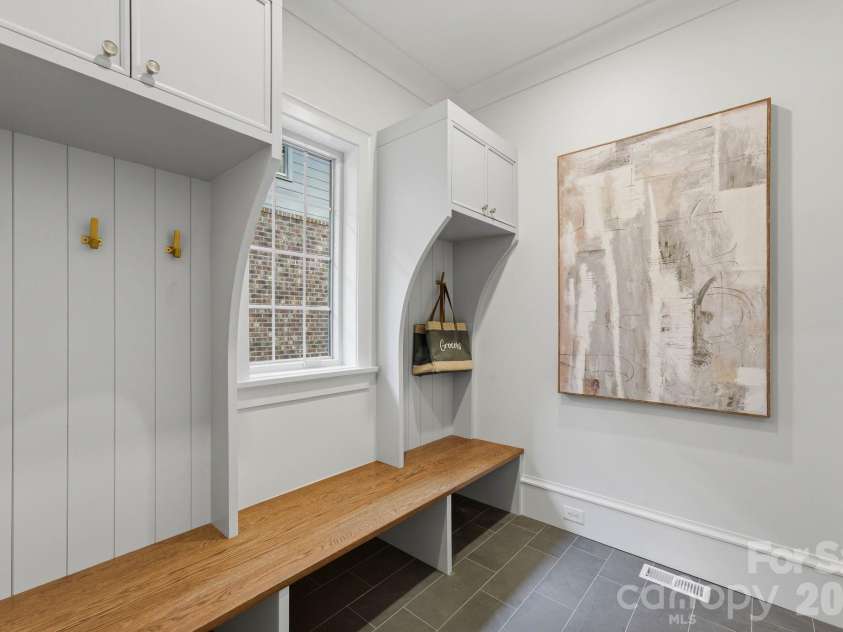 110 Hunter Lane, Charlotte, NC 28211.  MLS# CAR4424085, YatesRealty ID 20843. Drop Zone / Locker Room (7'3