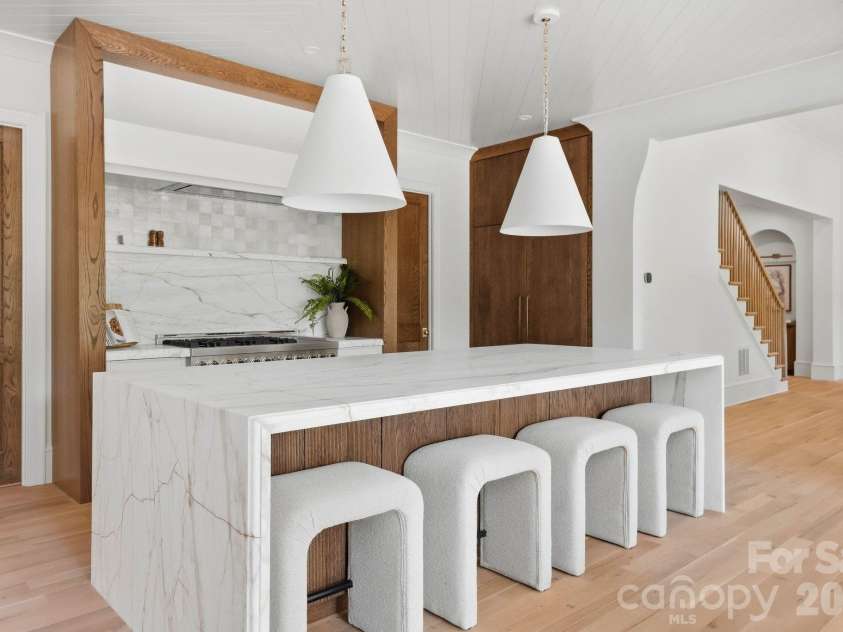 110 Hunter Lane, Charlotte, NC 28211.  MLS# CAR4424085, YatesRealty ID 20843. Hand crafted kitchen, marble counter tops