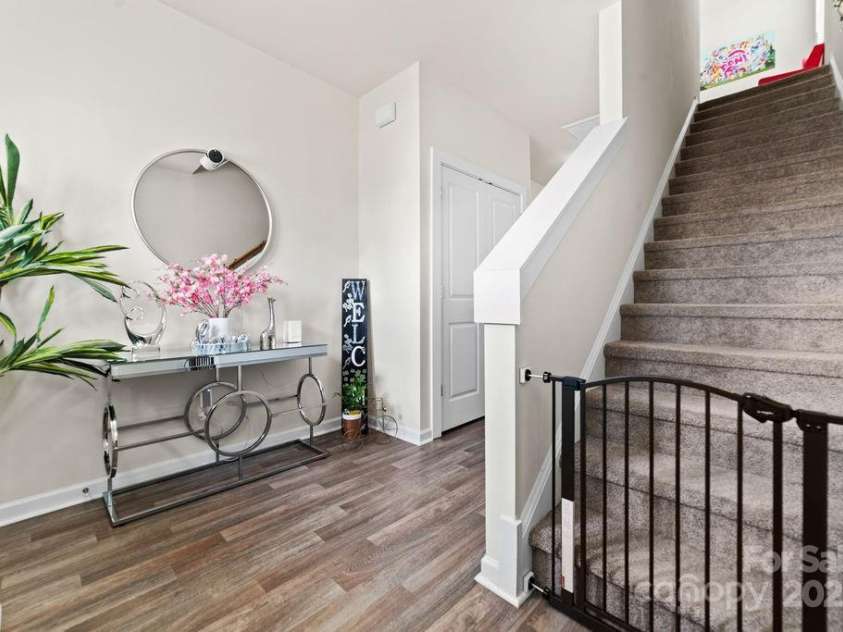 9025 Henry Thoreau Road, Charlotte, NC 28214.  MLS# CAR4272433, YatesRealty ID 20843. 
