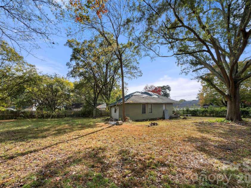 304 Bush Street, Gastonia, NC 28056.  MLS# CAR4377960, YatesRealty ID 20844. 304 Bush St