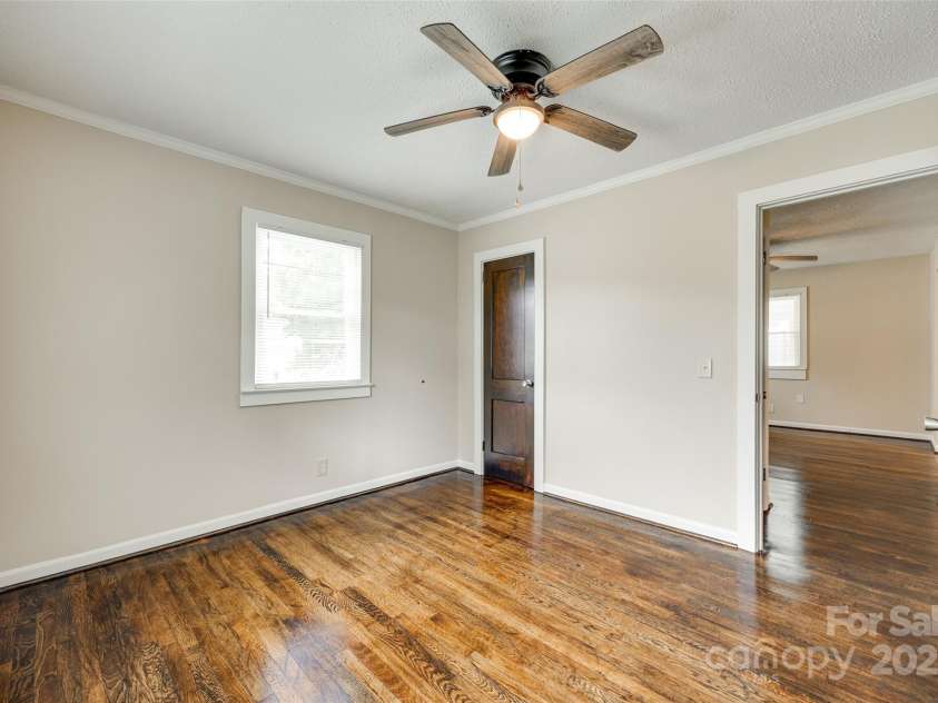 814 Grace Street, Kings Mountain, NC 28086.  MLS# CAR4273120, YatesRealty ID 20844. 