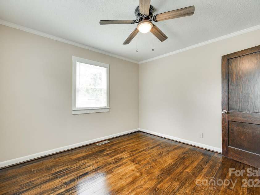 814 Grace Street, Kings Mountain, NC 28086.  MLS# CAR4273120, YatesRealty ID 20844. 