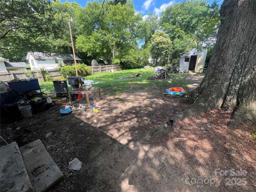 119 Hemlock Avenue, Kannapolis, NC 28081.  MLS# CAR4273233, YatesRealty ID 20845. 