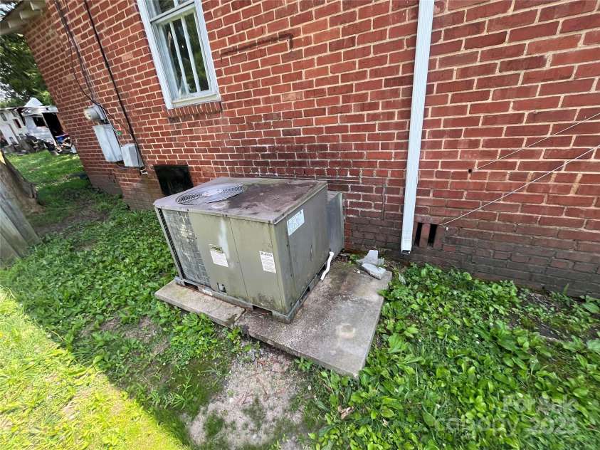 119 Hemlock Avenue, Kannapolis, NC 28081.  MLS# CAR4273233, YatesRealty ID 20845. 