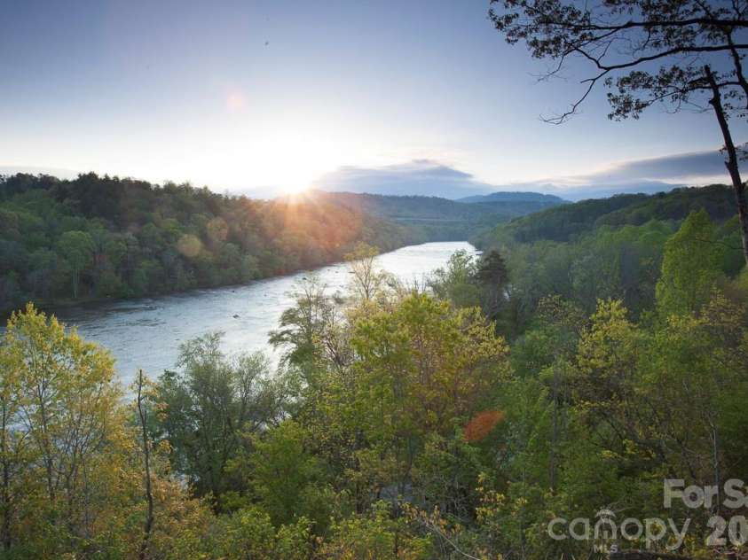 6 River Run, Asheville, NC 28804.  MLS# CAR4363659, YatesRealty ID 20845. 