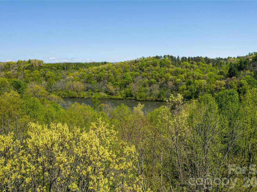 6 River Run, Asheville, NC 28804.  MLS# CAR4363659, YatesRealty ID 20845. 