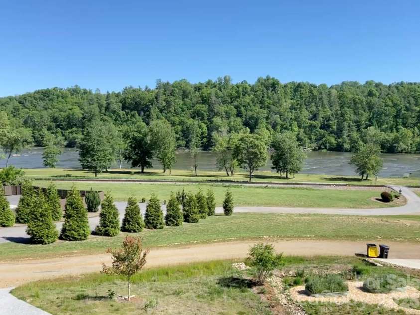 6 River Run, Asheville, NC 28804.  MLS# CAR4363659, YatesRealty ID 20845. 