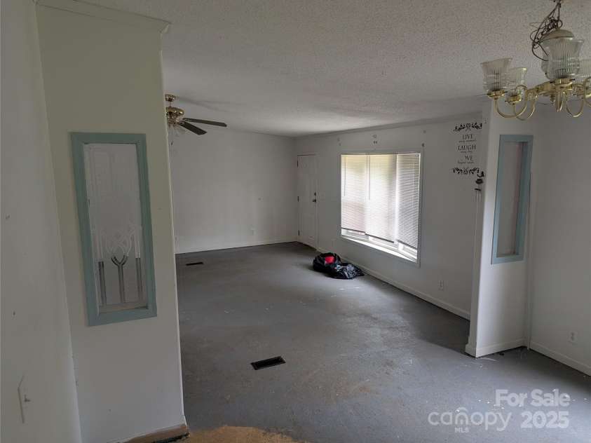 5324 Weblee Court, Kings Mountain, NC 28086.  MLS# CAR4273172, YatesRealty ID 20847. 