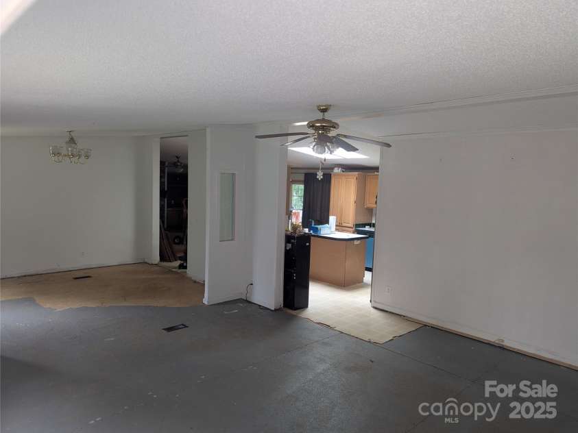 5324 Weblee Court, Kings Mountain, NC 28086.  MLS# CAR4273172, YatesRealty ID 20847. 