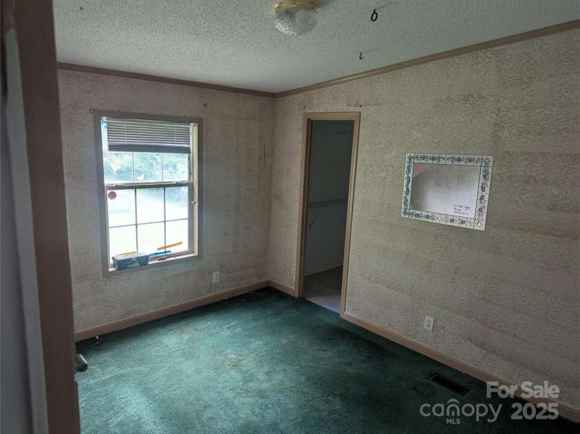 5324 Weblee Court, Kings Mountain, NC 28086.  MLS# CAR4273172, YatesRealty ID 20847. 