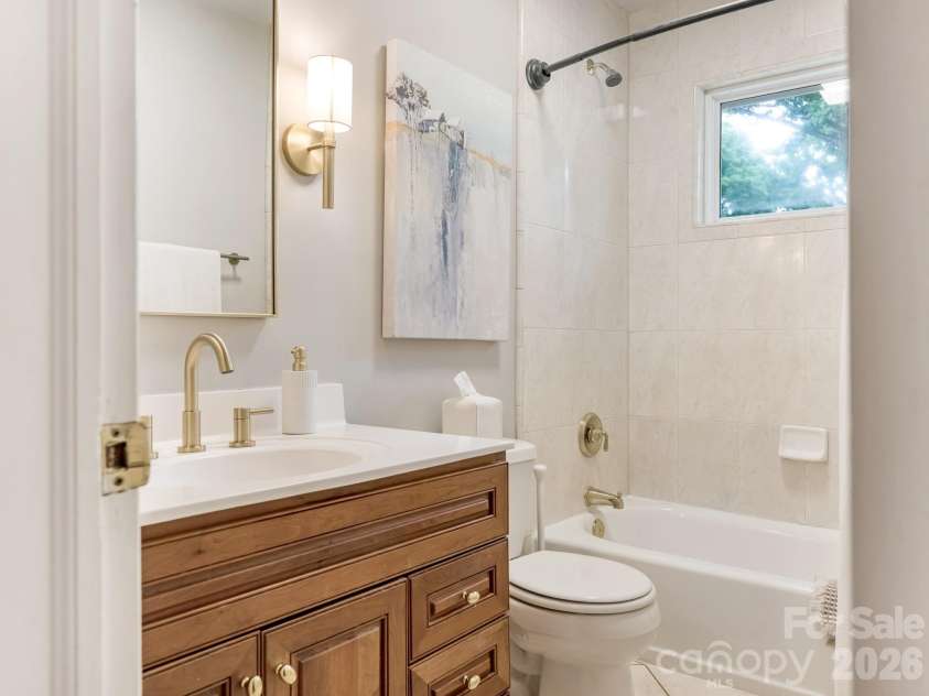 6115 Rosecrest Drive, Charlotte, NC 28210.  MLS# CAR4376444, YatesRealty ID 20848. 