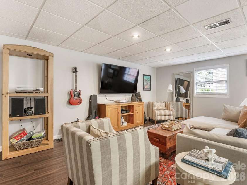 6115 Rosecrest Drive, Charlotte, NC 28210.  MLS# CAR4376444, YatesRealty ID 20848. 