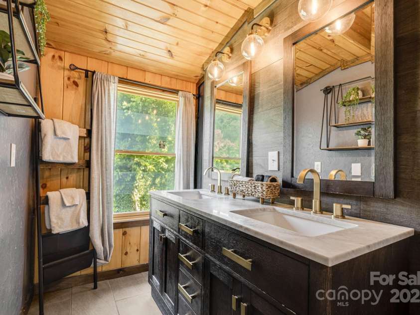 6541 Grassy Branch Road, Bryson City, NC 28713.  MLS# CAR4265926, YatesRealty ID 20848. 