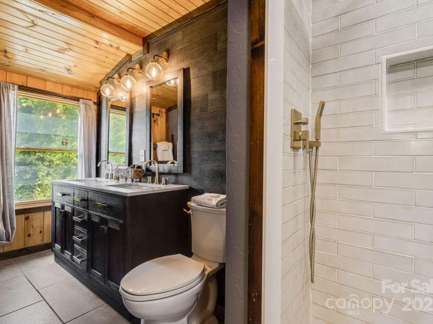 6541 Grassy Branch Road, Bryson City, NC 28713.  MLS# CAR4265926, YatesRealty ID 20848. 