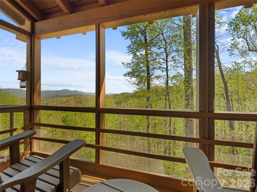 178 Tablerock Drive, Saluda, NC 28773.  MLS# CAR4380974, YatesRealty ID 20849. 