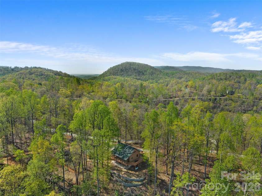 178 Tablerock Drive, Saluda, NC 28773.  MLS# CAR4380974, YatesRealty ID 20849. 