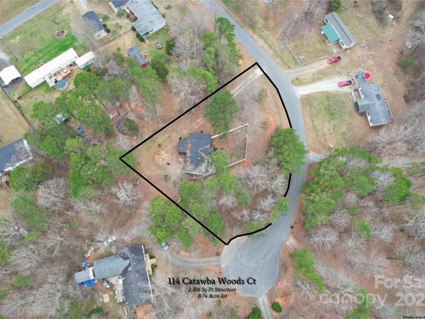 114 Catawba Woods Court, Belmont, NC 28012.  MLS# CAR4210954, YatesRealty ID 2085. Cul-de-sac lot