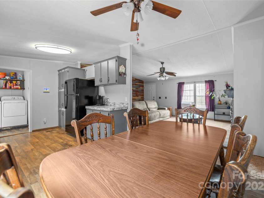 114 Catawba Woods Court, Belmont, NC 28012.  MLS# CAR4210954, YatesRealty ID 2085. Large space