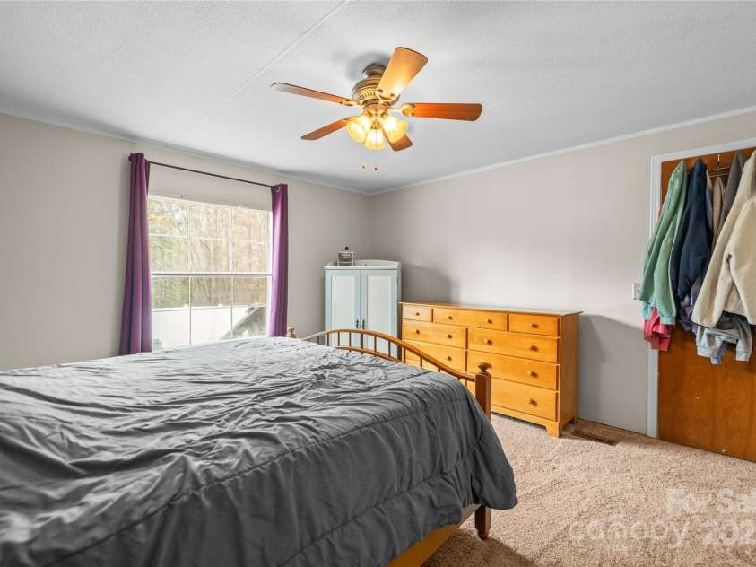 114 Catawba Woods Court, Belmont, NC 28012.  MLS# CAR4210954, YatesRealty ID 2085. Large space