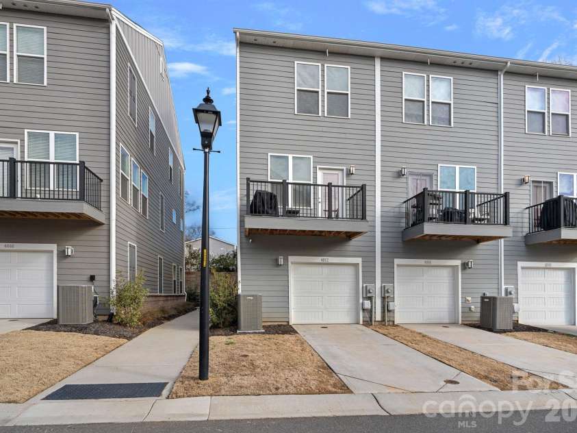 4012 Capital Ridge Court, Charlotte, NC 28205.  MLS# CAR4346654, YatesRealty ID 2085. 