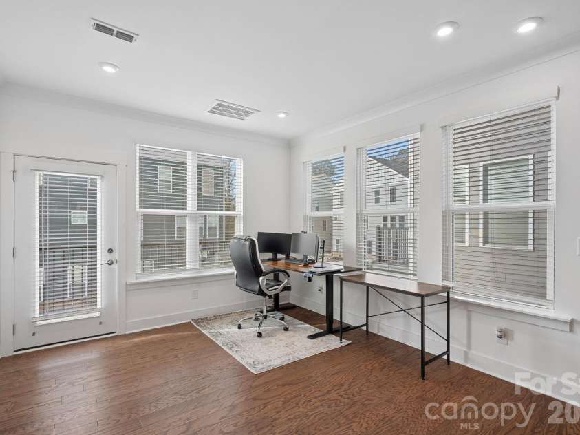 4012 Capital Ridge Court, Charlotte, NC 28205.  MLS# CAR4346654, YatesRealty ID 2085. 