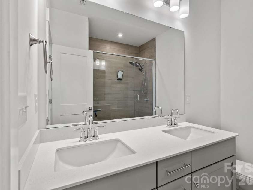 4012 Capital Ridge Court, Charlotte, NC 28205.  MLS# CAR4346654, YatesRealty ID 2085. 