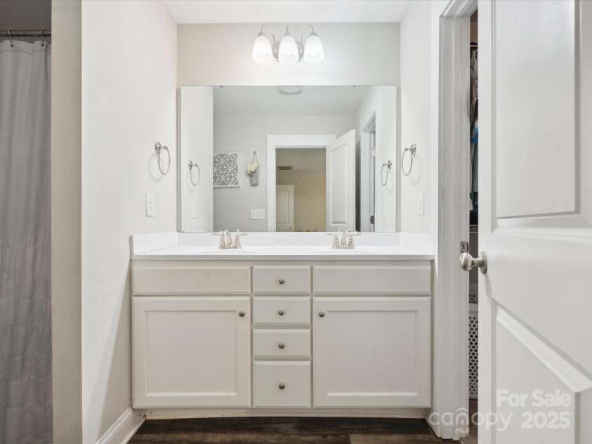 429 Summer Ridge Drive, Stanley, NC 28164.  MLS# CAR4269472, YatesRealty ID 20850. 