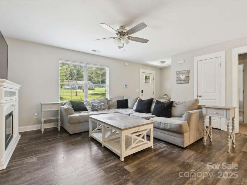 429 Summer Ridge Drive, Stanley, NC 28164.  MLS# CAR4269472, YatesRealty ID 20850. Second closet provides additional storage.