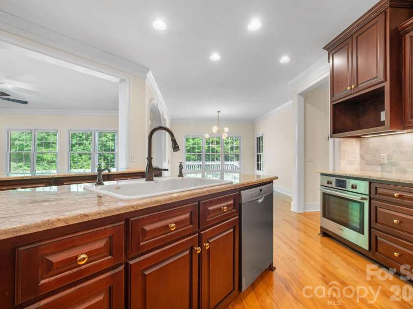 4 Royal Vista Way, Granite Falls, NC 28630.  MLS# CAR4376295, YatesRealty ID 20851. 