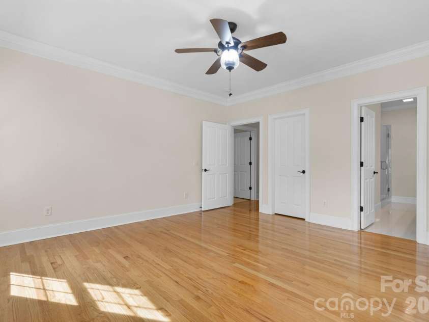 4 Royal Vista Way, Granite Falls, NC 28630.  MLS# CAR4376295, YatesRealty ID 20851. 