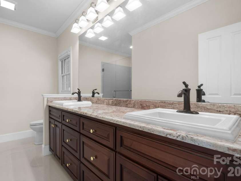 4 Royal Vista Way, Granite Falls, NC 28630.  MLS# CAR4376295, YatesRealty ID 20851. 