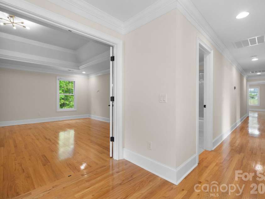 4 Royal Vista Way, Granite Falls, NC 28630.  MLS# CAR4376295, YatesRealty ID 20851. 