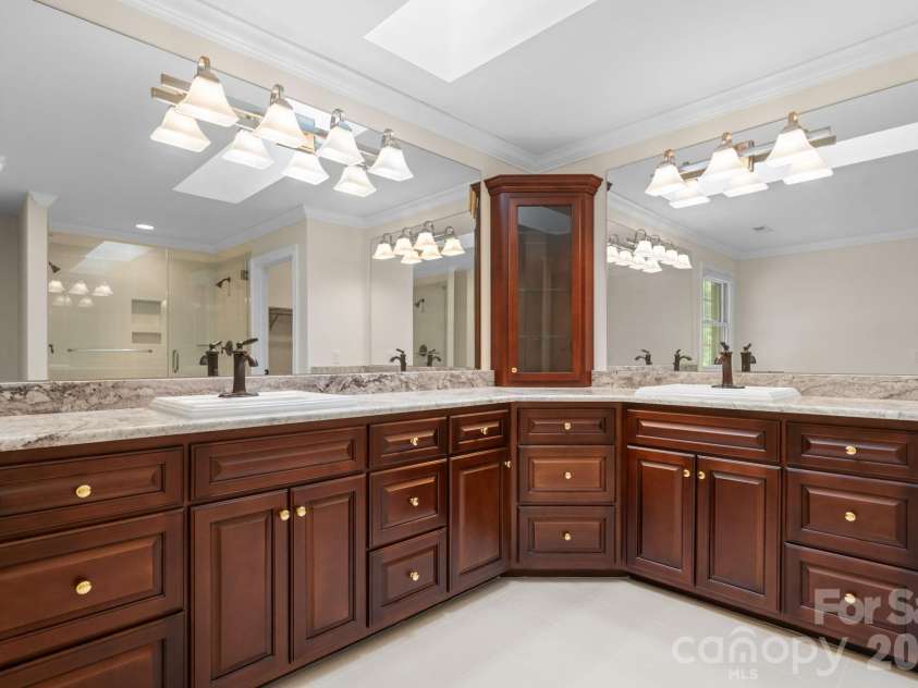 4 Royal Vista Way, Granite Falls, NC 28630.  MLS# CAR4376295, YatesRealty ID 20851. 