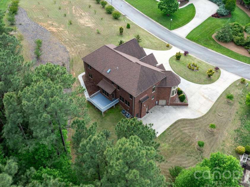 4 Royal Vista Way, Granite Falls, NC 28630.  MLS# CAR4376295, YatesRealty ID 20851. 