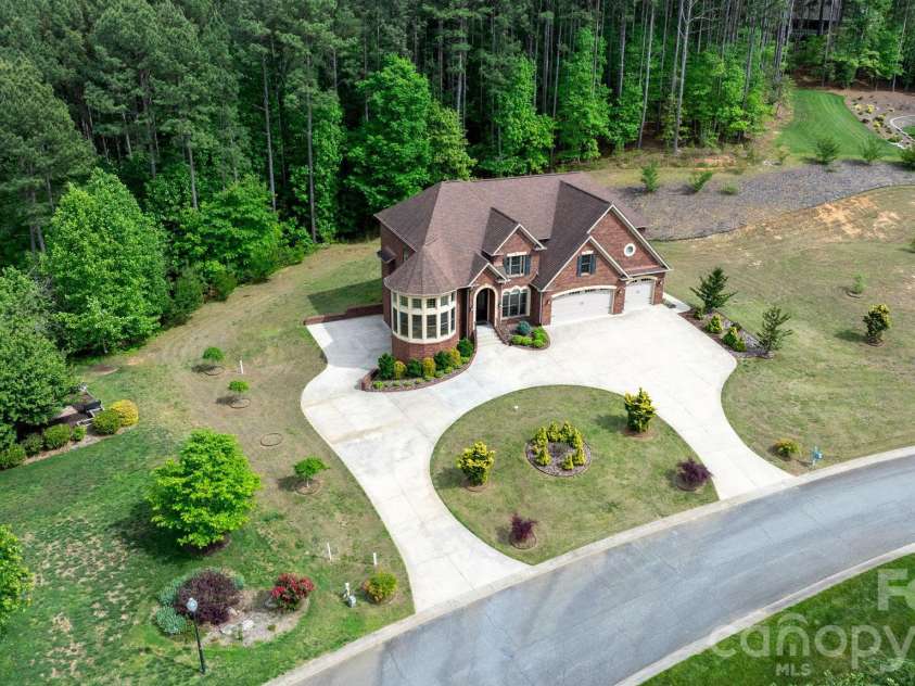 4 Royal Vista Way, Granite Falls, NC 28630.  MLS# CAR4376295, YatesRealty ID 20851. 