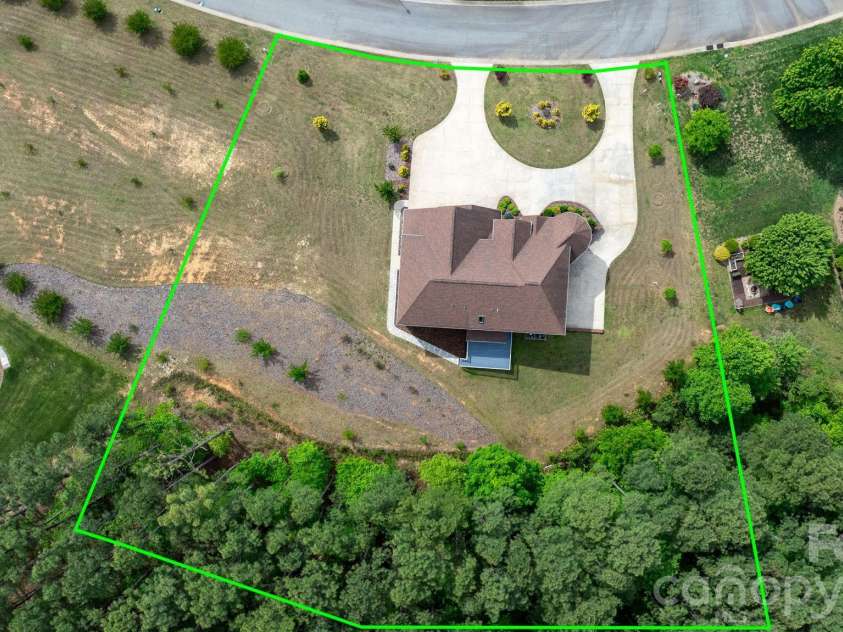 4 Royal Vista Way, Granite Falls, NC 28630.  MLS# CAR4376295, YatesRealty ID 20851. 