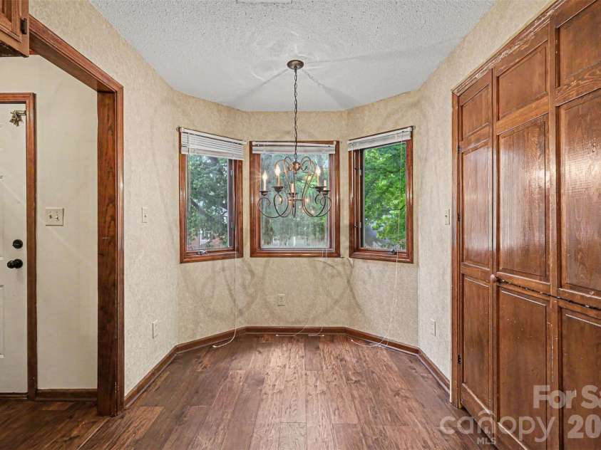 1043 Wexford Place, Concord, NC 28027.  MLS# CAR4379922, YatesRealty ID 20852. 